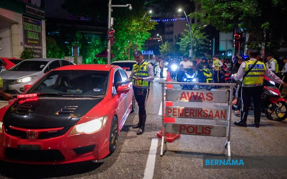 1,300 Motorcycles Inspected In Police Crackdown On Illegal Street Racing