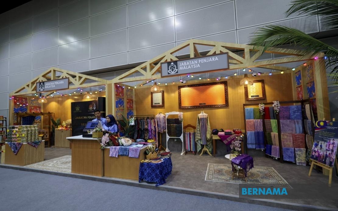 Prospects' Creations Shine At ASEAN Summit Exhibition