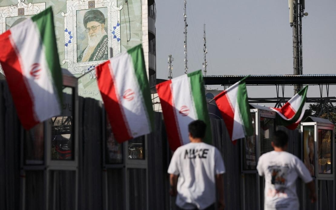 Arab States Close Airspace Amid Iranian Strike on US Base in Qatar