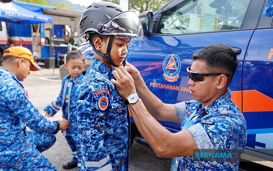 Perak PMR 2025: APM's Sealegs Boat Ride Offers Unique Experience At Lumut Waterfront