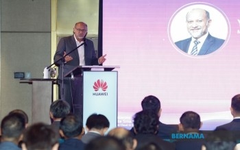 No Malaysian Should Be Left Behind In AI Growth -- Gobind