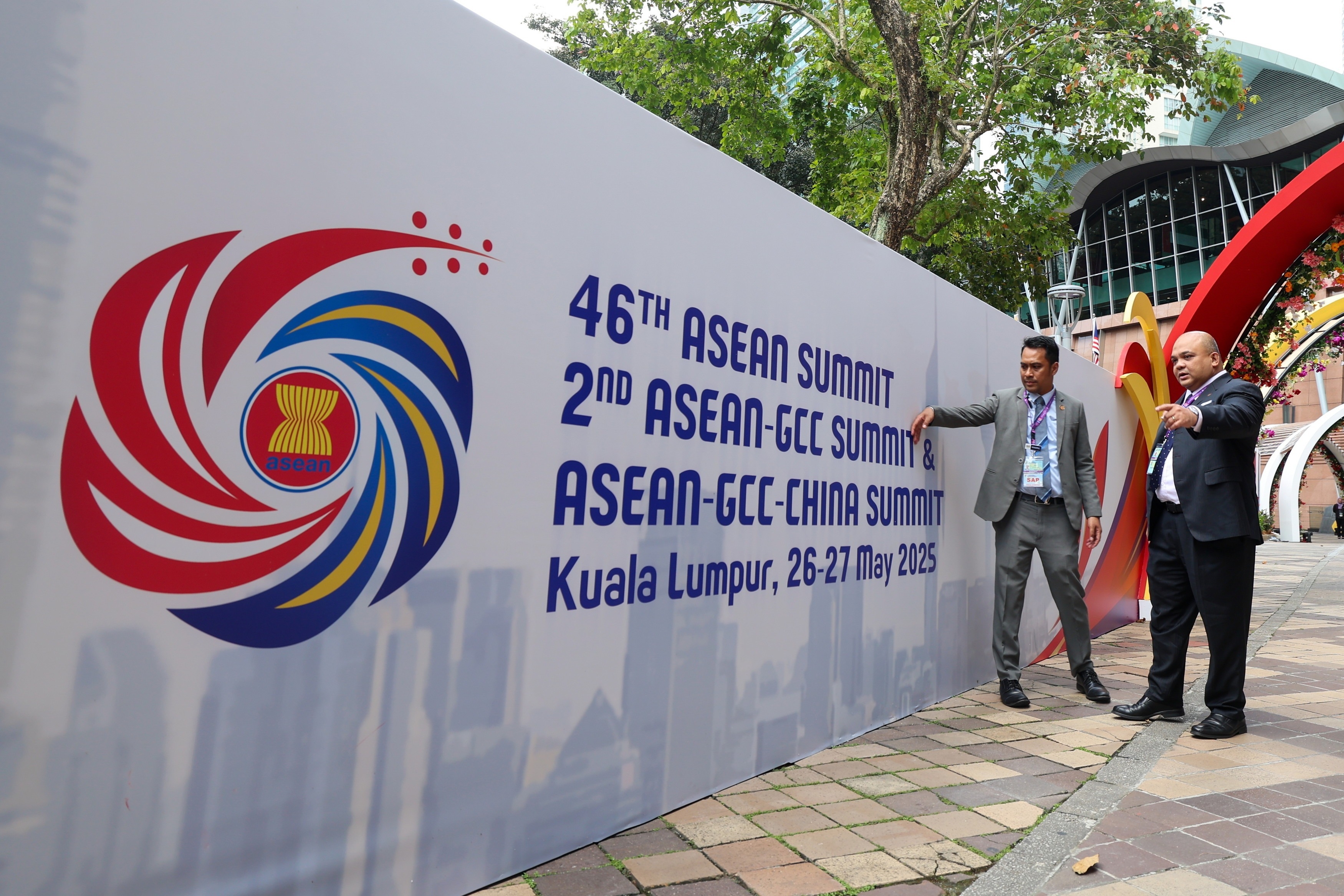 - The ASEAN Summit Charts The Future For The World's New Generations