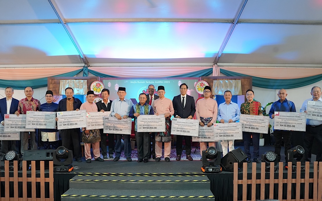 Central Spectrum, Partners Contribute RM212,000 To Support Putra Heights Fire Victims