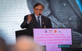Abang Johari Calls For New, Engaging Approach Of Knowledge Delivery To Rural Communities