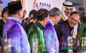 PM ANWAR HOS MAJLIS MAKAN MALAM GALA RAIKAN PEMIMPIN ASEAN, GCC DAN CHINA