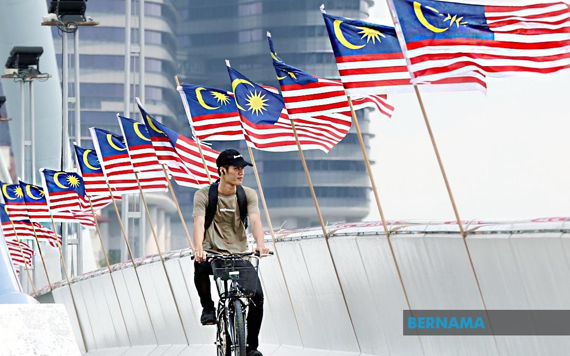 Patriotism Starts With Small Daily Acts, Says Academic