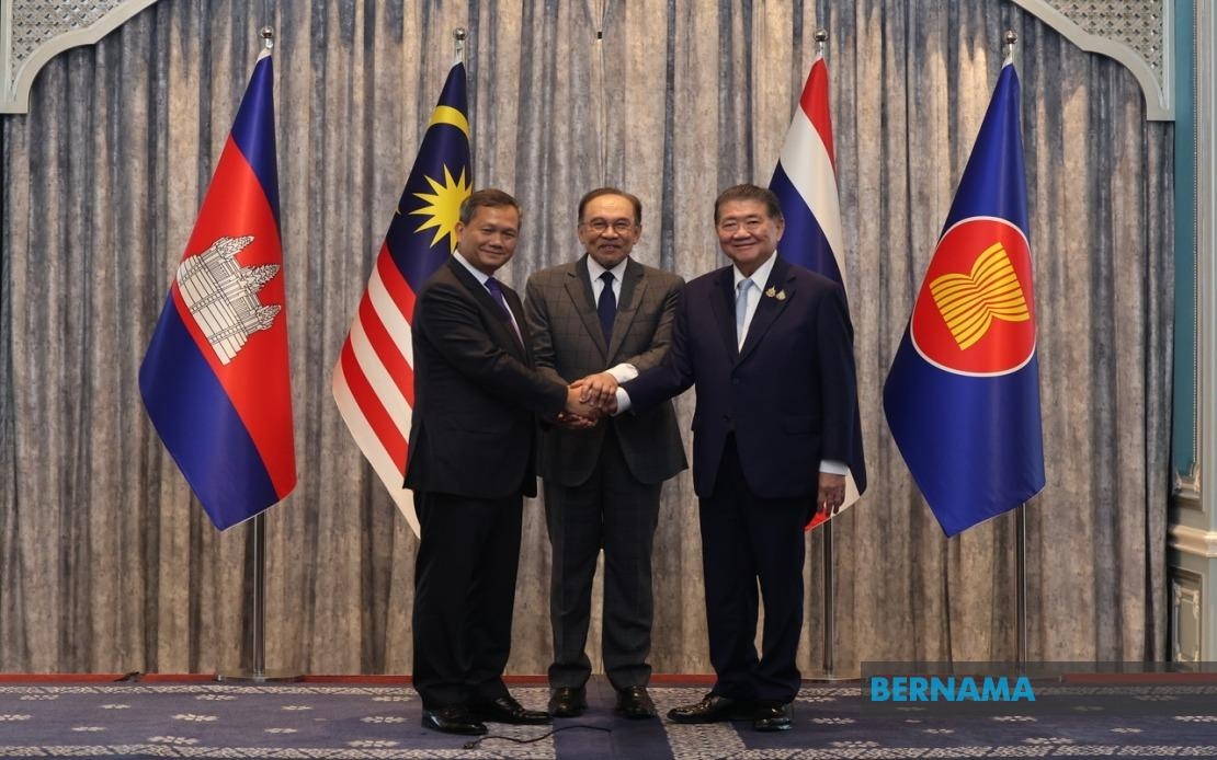 ASEAN Leadership Redefined: Anwar's Quiet Diplomacy Halts Thailand-Cambodia Deadly Clash