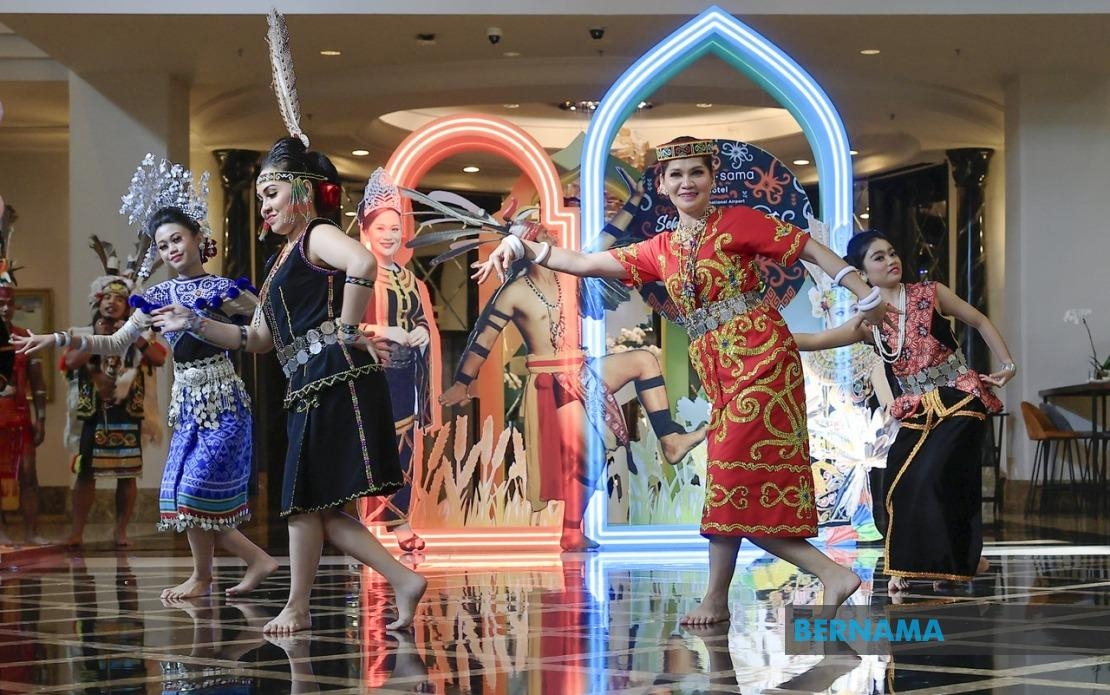 Sama-Sama Hotel KLIA Celebrates Kaamatan And Gawai With Cultural Open House