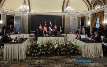 Thailand-Cambodia Peace Talks Begin In Putrajaya Amid Rising Border Tensions
