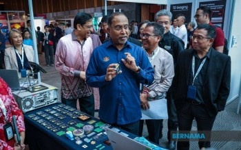 MOHE Orders Two Polytechnics To Review Courses To Support Semiconductor Industry