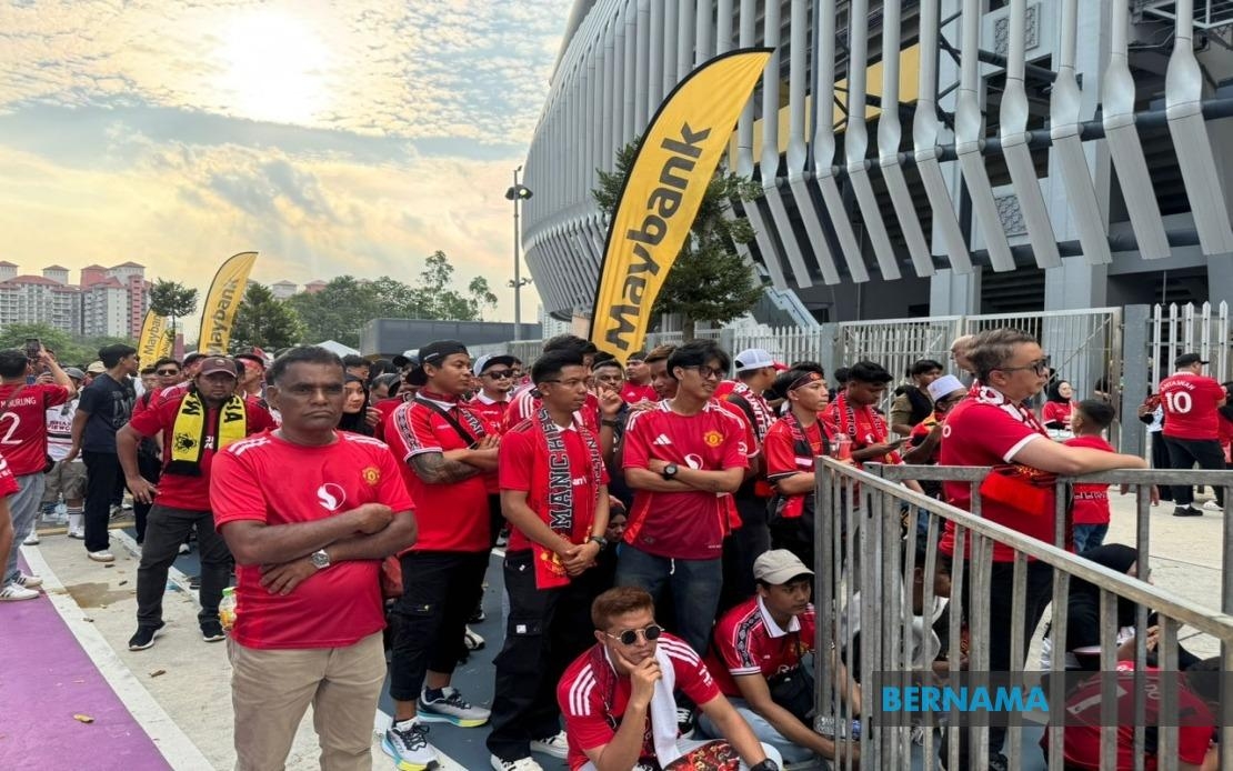 From Summit To Stadium, ASEAN Unites For Manchester United Showdown