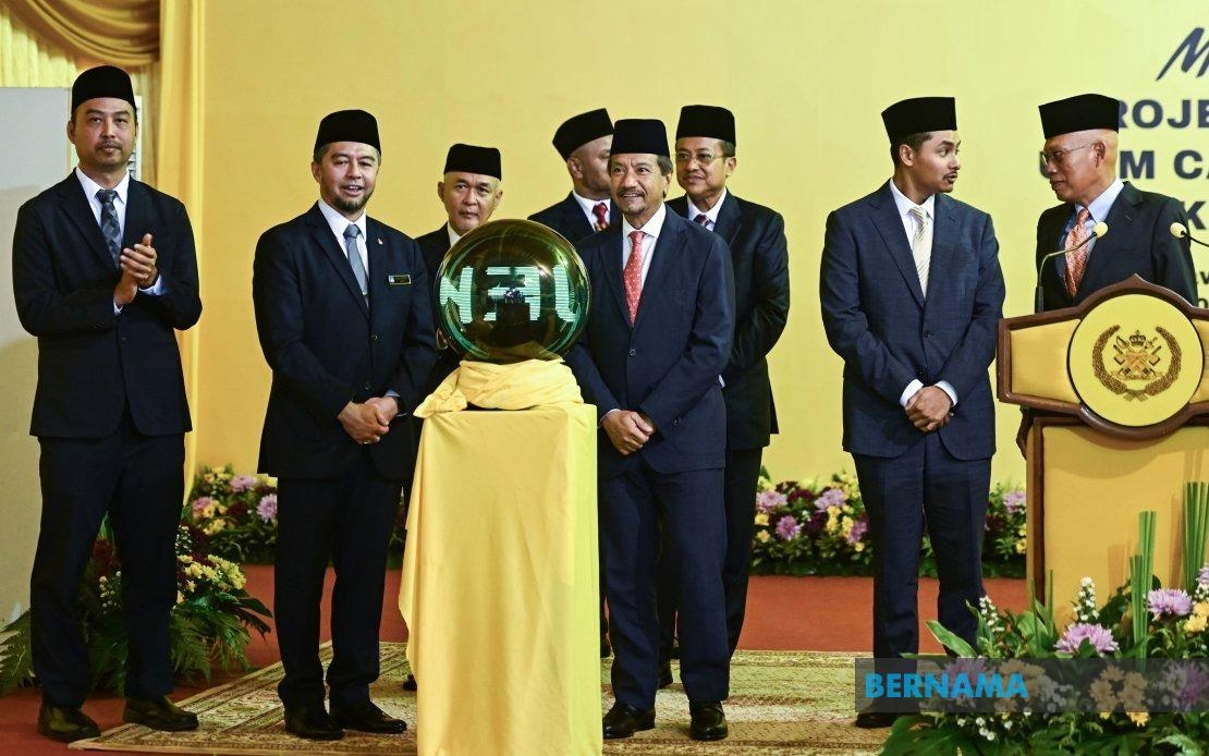 Sultan Mizan Graces Groundbreaking Of Uitm Bukit Besi Mosque