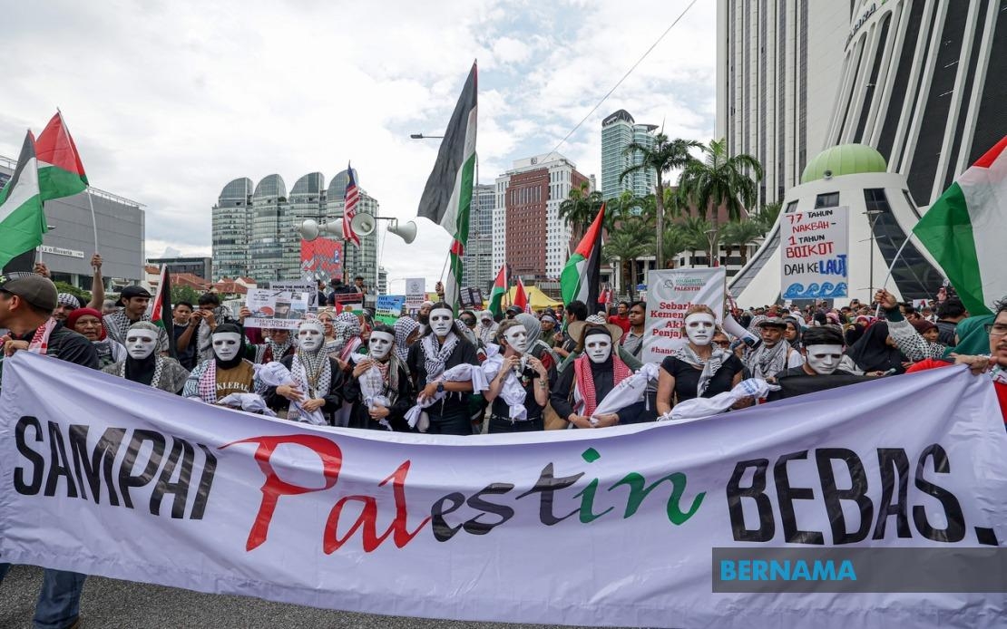 More Than 1,000 Gather For Peaceful Rally To Commemorate 77th Nakba Day
