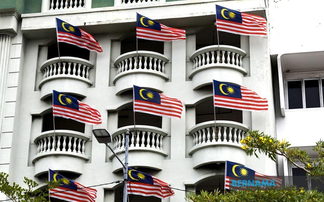 National Month 2025: People Invited To Fly The Jalur Gemilang With Respect