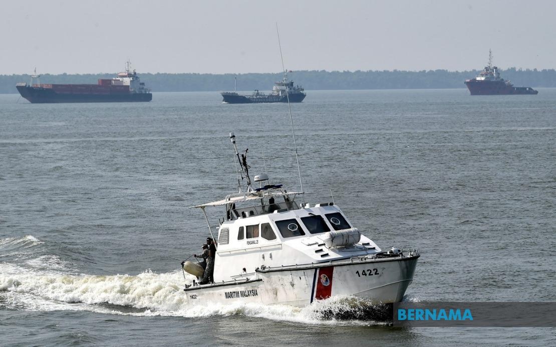 'Sea Guardians' Risk Lives To Safeguard Country's Sovereignty