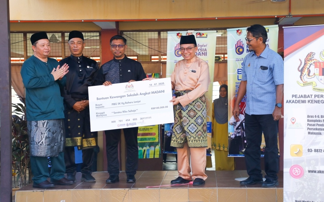 SK Baharu Lanjut Receives RM100,000 Under MADANI Adopted School Programme