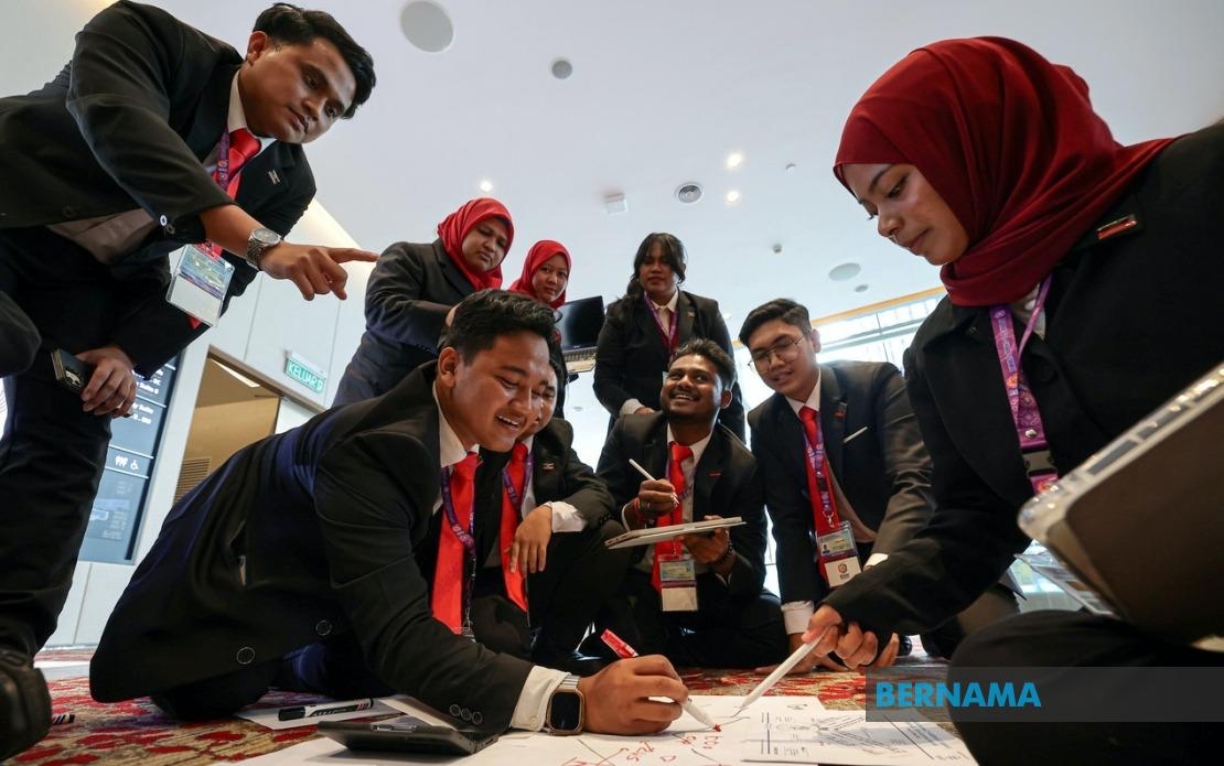ASEAN Summit: Platform For Student Volunteers To Build Character, Witness Regional Diplomacy