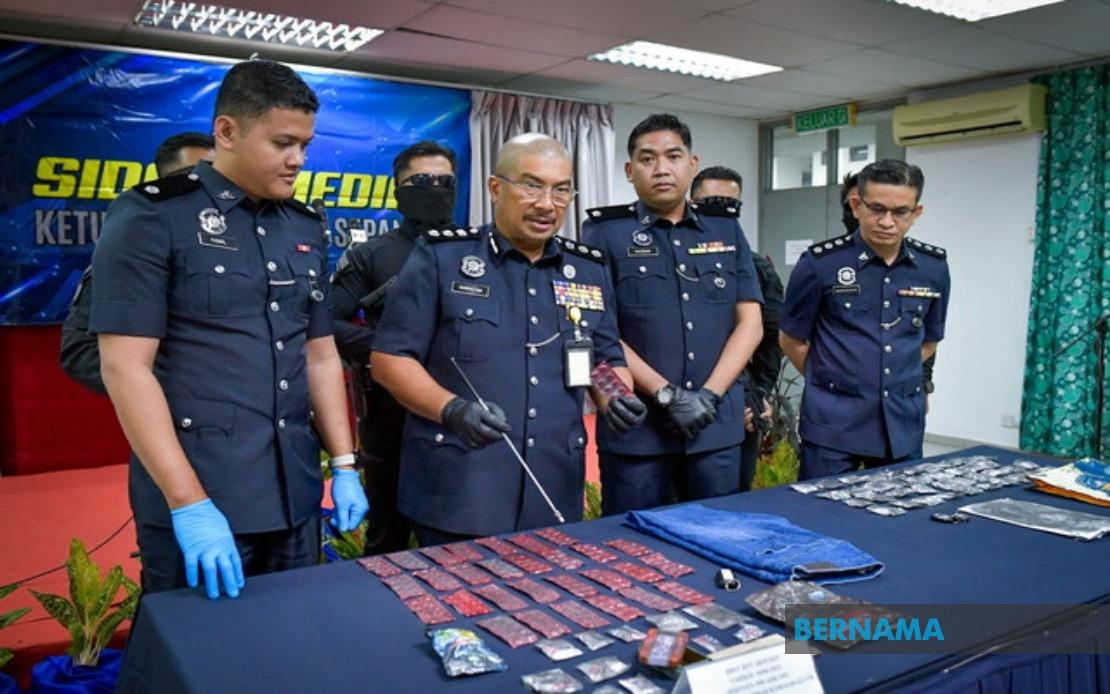 Drug Syndicate Using Rented Cars: Married Couple Among Four Arrested