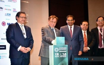 Sarawak To Finalise Hydrogen Industry Regulations, Guidelines By Year-end