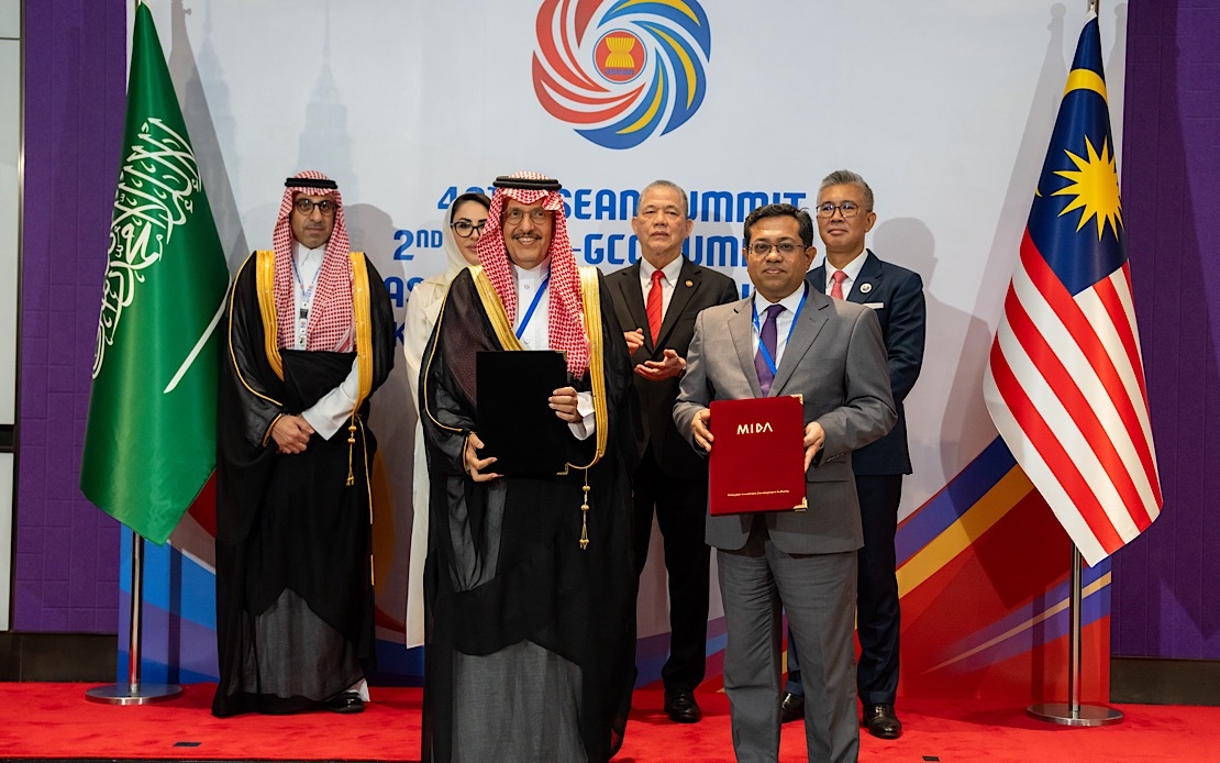 MIDA, ACWA Power Launch US$10 Bln Partnership On Sidelines Of Asean-GCC Summit