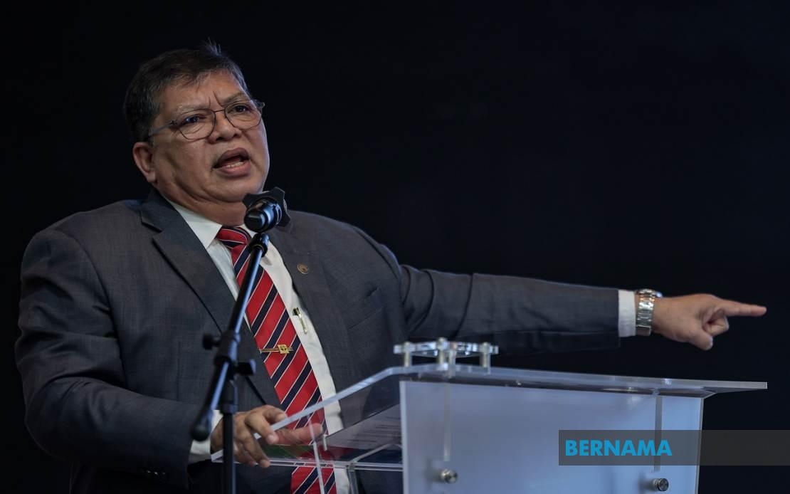 Bipartisan Select Committees Help Ease Tension Among MPs