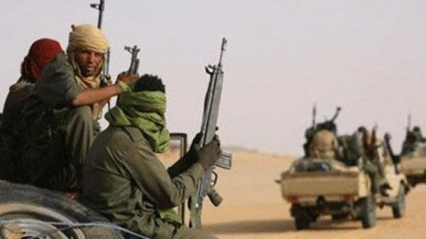انشقاق ثلاثة عناصر من ميليشيات البوليساريو وفرارهم إلى المغرب عبر 'أم ادريكة'