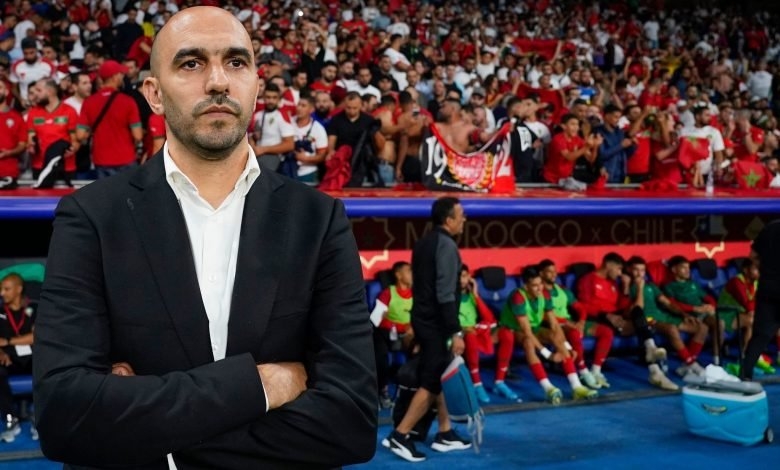الركراكي… حين يصبح التركيز على الهدف أهم من تتبع الصدى