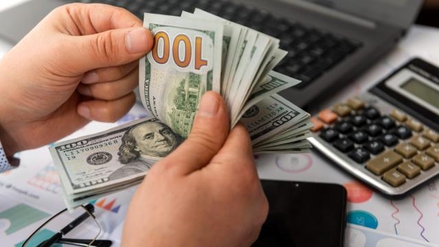 أسعار صرف الدولار مقابل الجنيه المصري في ختام تعاملات اليوم الأربعاء