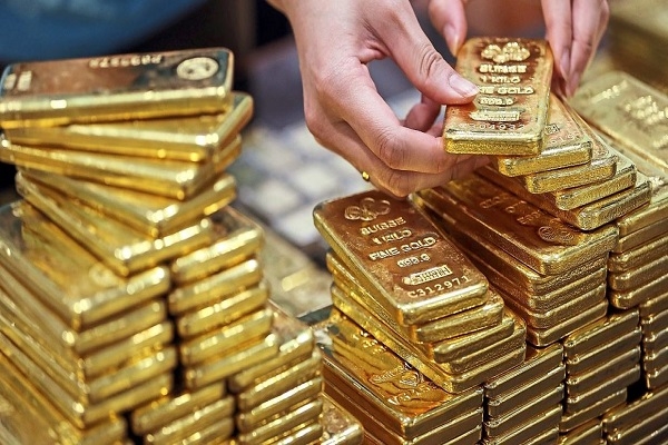 أسعار الذهب تتراجع 1.4% بعد محادثات تجارية إيجابية بين الصين وأمريكا
