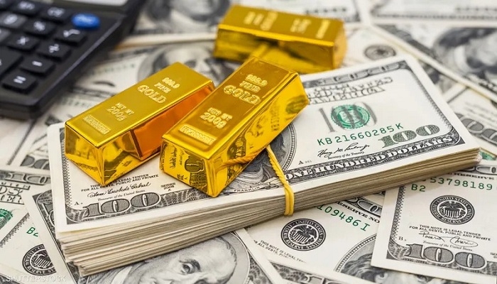أسعار الذهب تقفز إلى أعلى مستوى في أسبوع مع تراجع الدولار