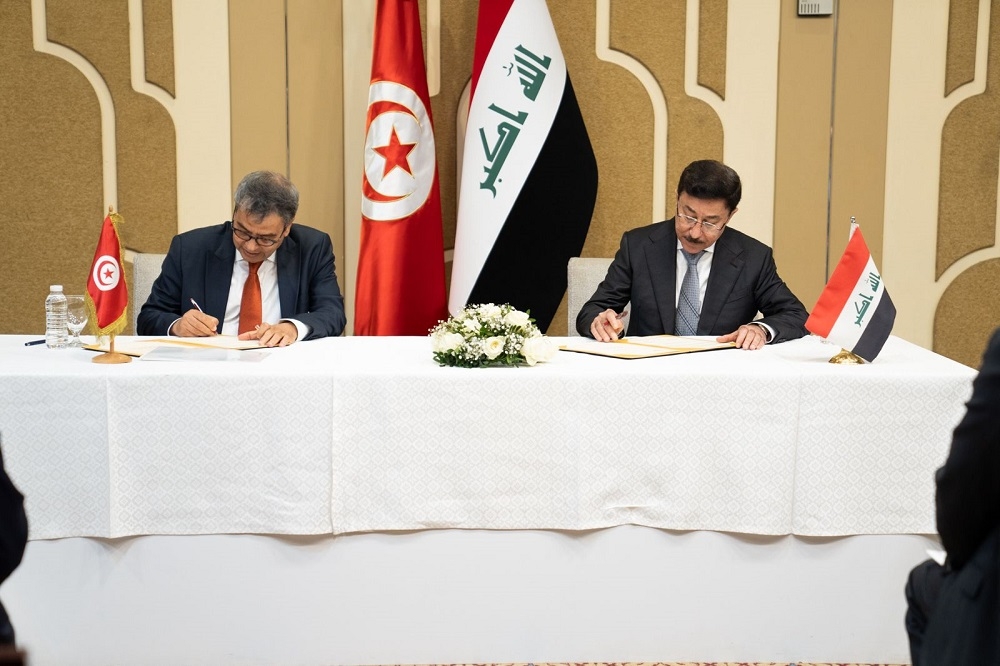 البنك المركزي العراقي ونظيره التونسي يوقعان مذكرة تعاون لتعزيز التكامل المصرفي