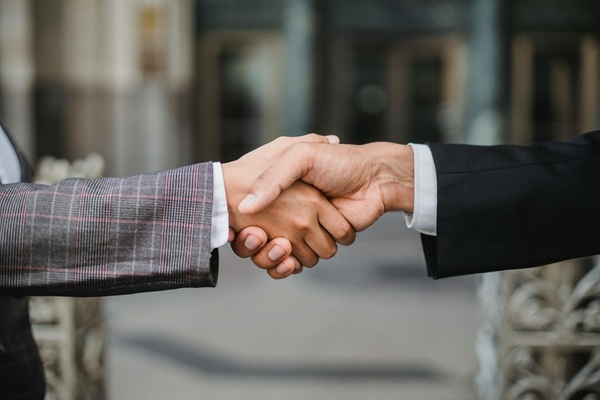 Grass Valley and Daktronics forge strategic partnership