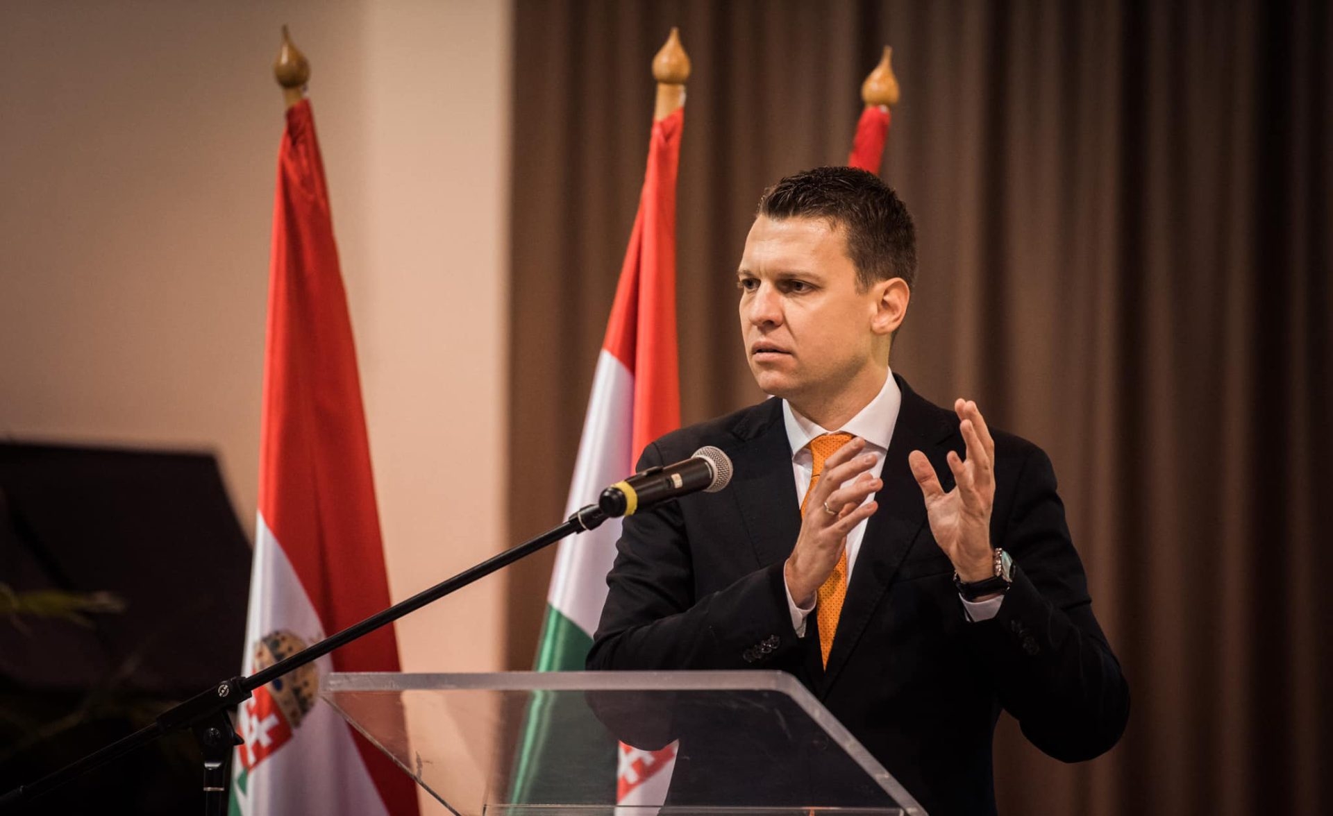 Leading politicians of Fidesz and KDNP will set off on a tour of the country