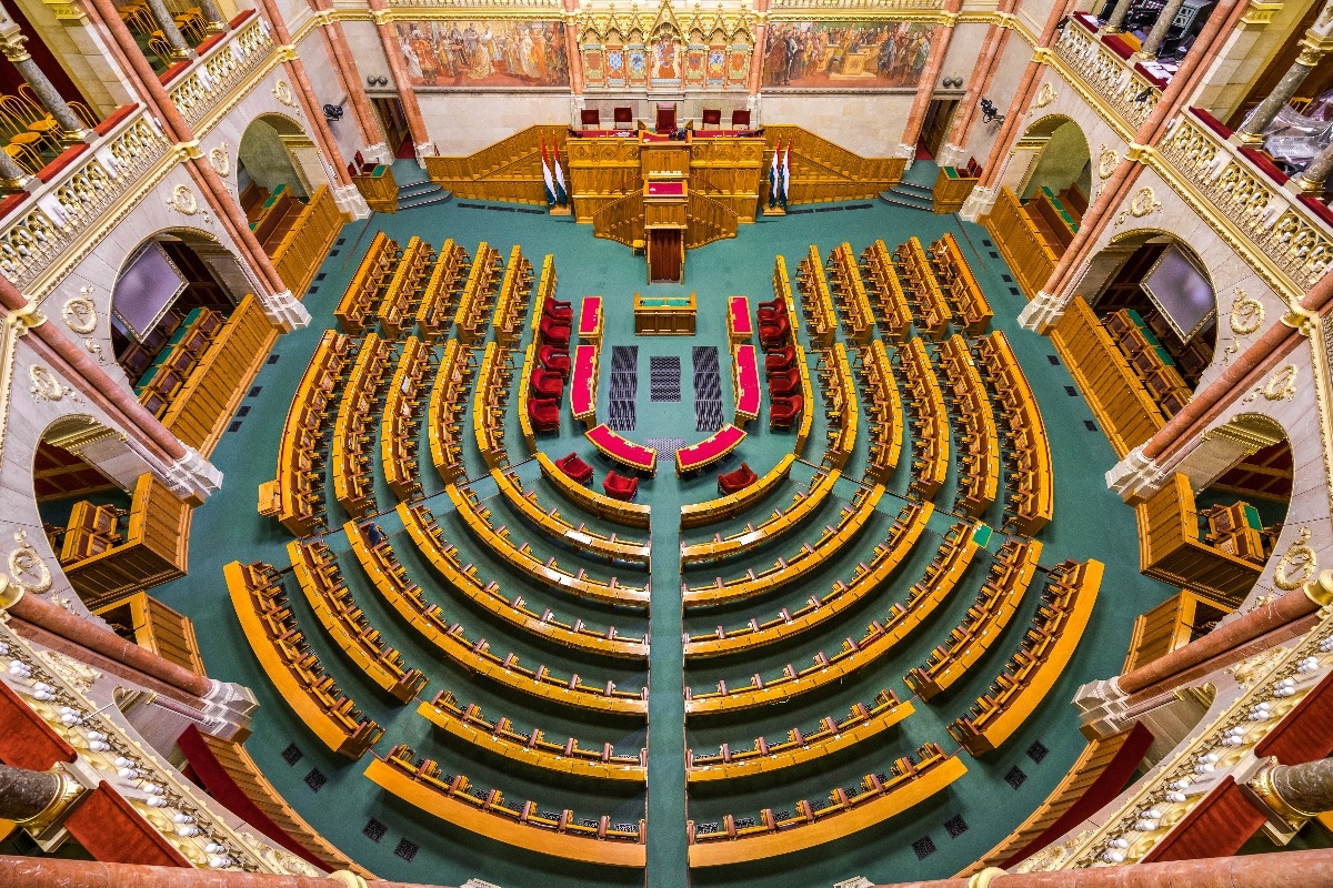 Parliament approves main figures of 2026 budget
