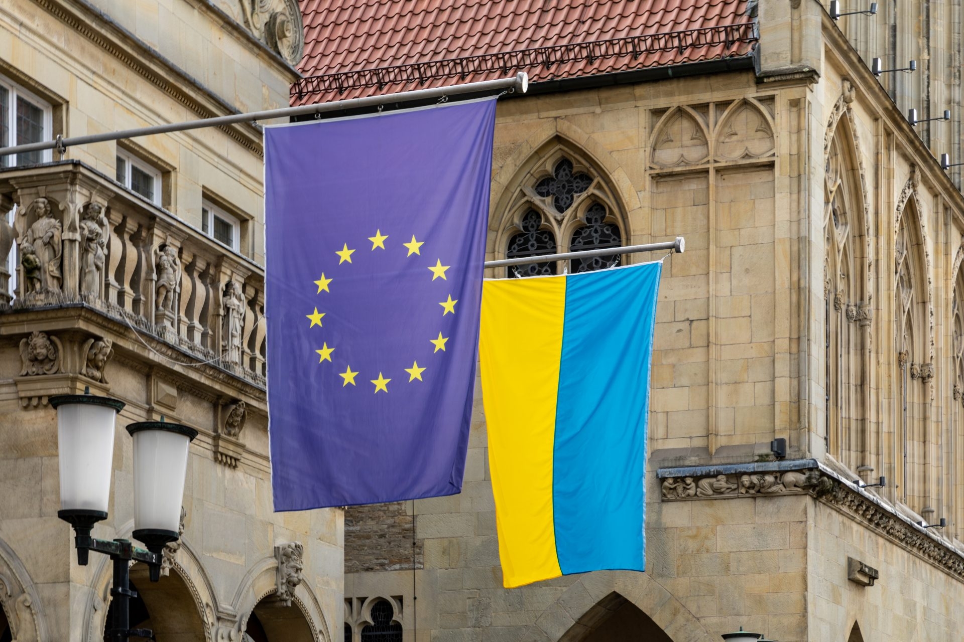 Fidesz MEP: Although Magyar may deny it, Brussels wants to fast-track Ukraine's EU accession