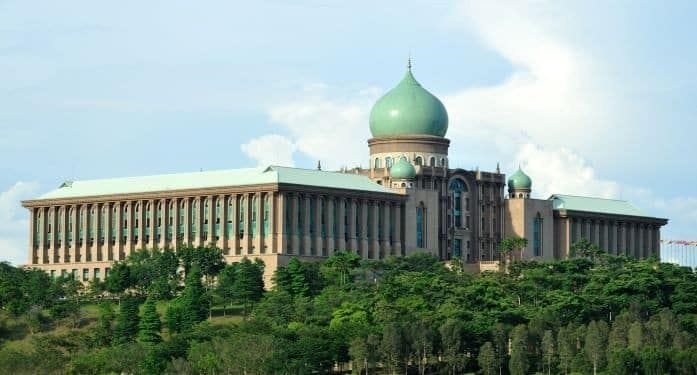 PM Attributes Malaysia's Rise In World Competitiveness Ranking To MADANI Govt