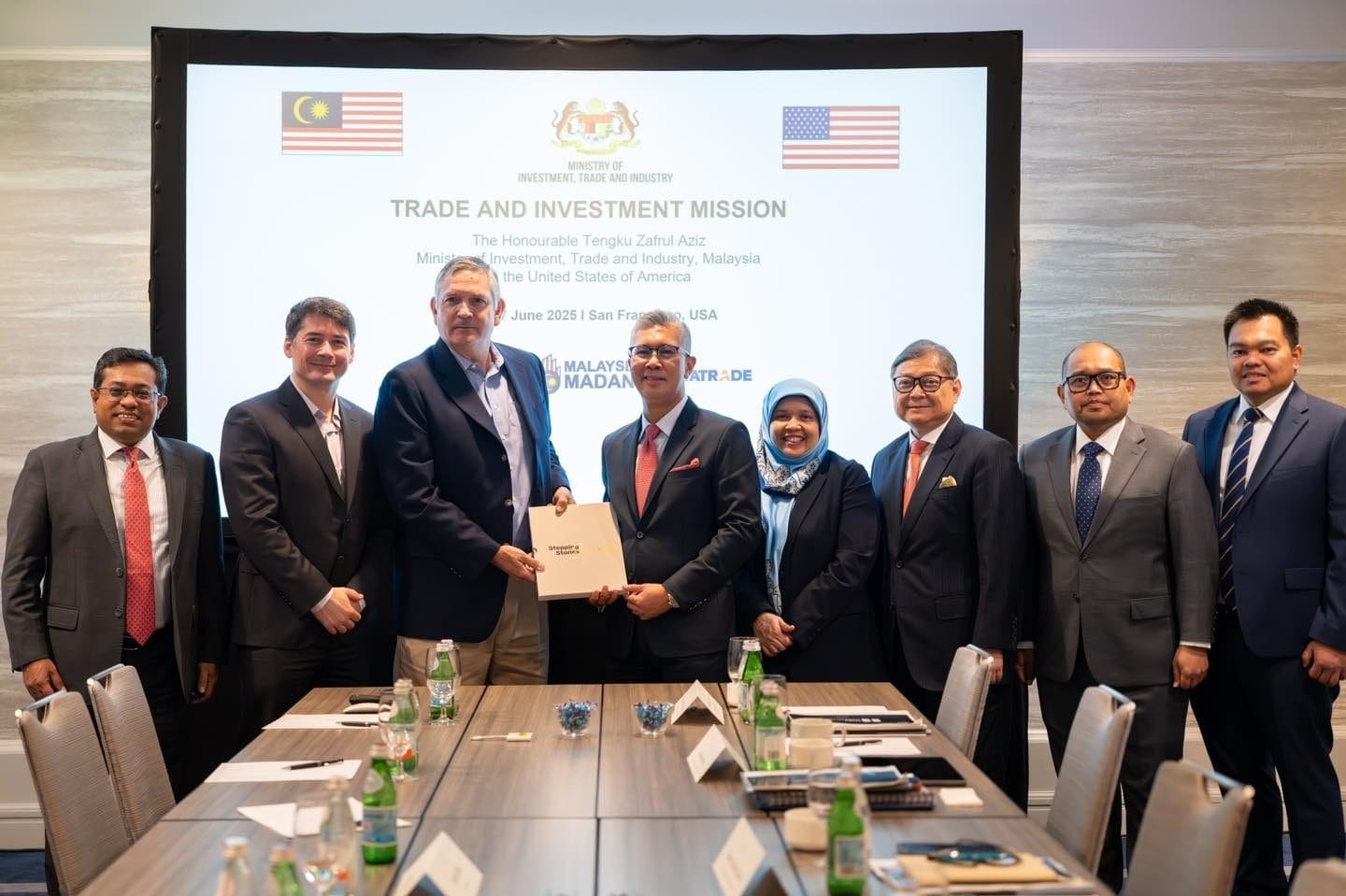 Malaysia Courts Silicon And Scalpel Giants In San Francisco