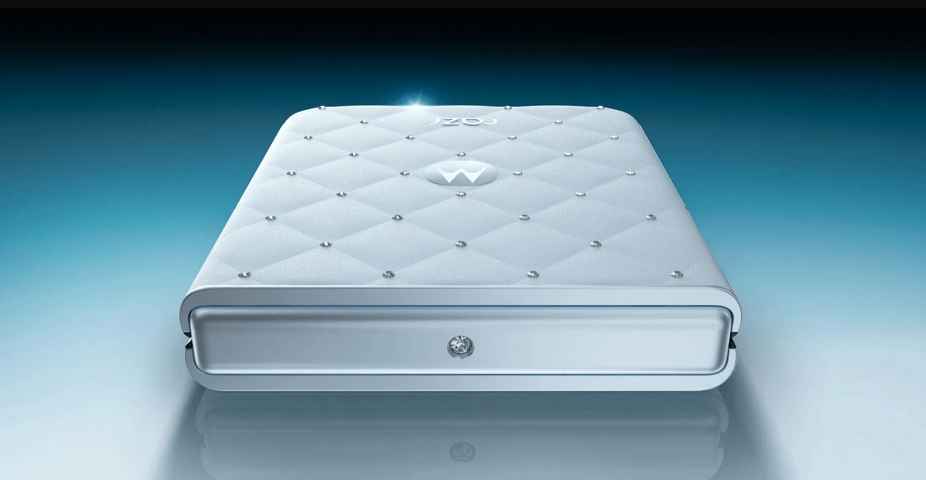 Motorola Adds Bling to the Fold with Swarovski-Studded Razr 2025