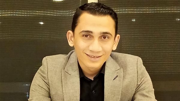 الهجوم على الداعية مصطفى حسني.. «فتِّش عن الإخوان»