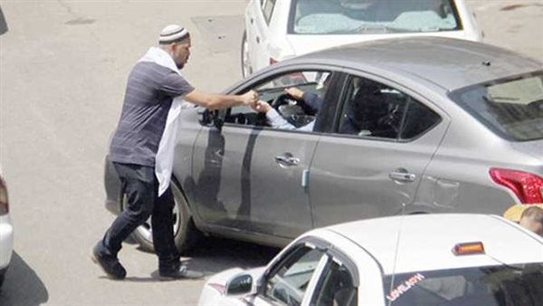 حبس 40 سايس سيارات بتهمة مزاولة البلطجة وفرض رسوم على الركن