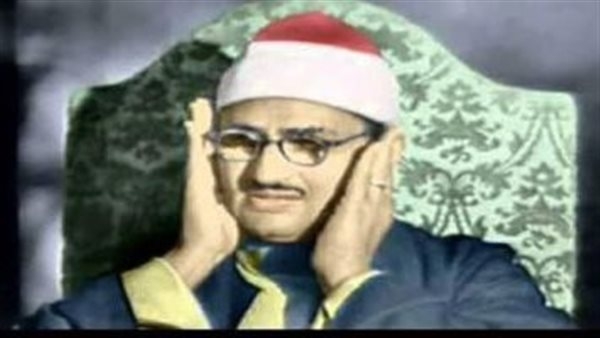 تشيع جثمان ابنة الشيخ محمد صديق المنشاوي بعد أداء صلاة الجنازة عليها بالهرم