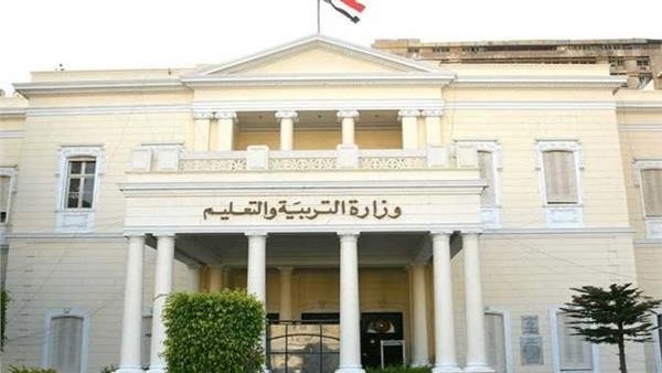 التعليم توجه بتخصيص فقرة بالإذاعة المدرسية للحديث عن فضل الأم غدًا