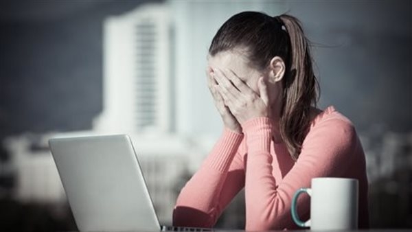 هل تناول الوجبات السريعة بانتظام يؤدي إلى زيادة مستويات التوتر؟