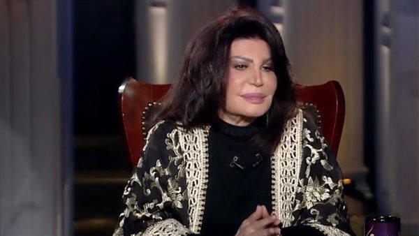 كسر أثر على الحركة.. نجوى فؤاد تعتذر عن أعمال فنية وتكريمات بالخارج بسبب ظروفها الصحية
