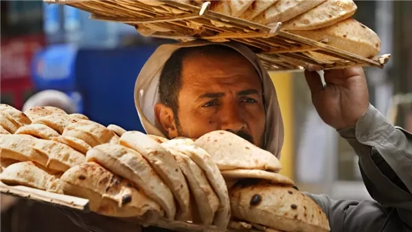 ننشر أسعار تكلفة رغيف الخبز المُدعم بعد زيادة سعر البنزين