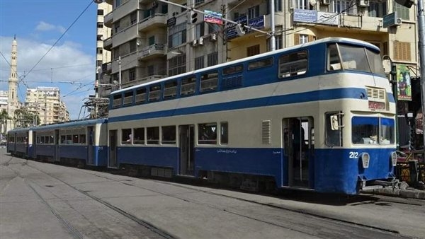 بعد التعدي عليه بكلب.. رئيس هيئة النقل العام بالإسكندرية يكشف الحالة الصحية لمحصل الترام