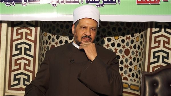 هل يجوز الدعاء لشخص باسمه في الصلاة؟.. مستشار المفتي السابق يجيب