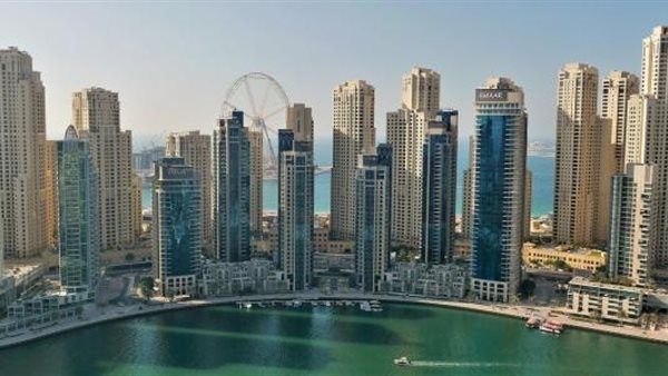 الطقس اليوم في الإمارات.. جمعة حارة وليل رطب على أغلب المدن