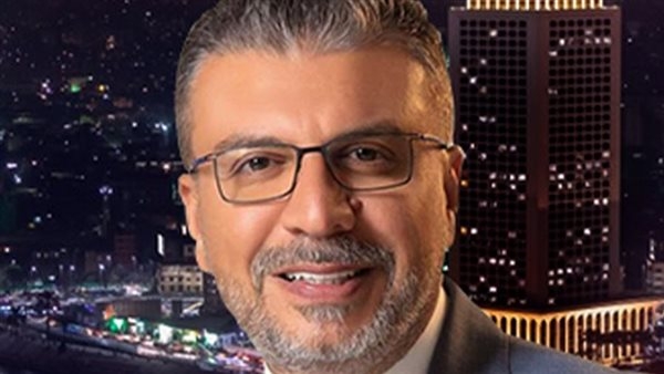 عمرو الليثي يعتذر عن تقديم برنامج كلمتين وبس المذاع عبر موجات البرنامج العام