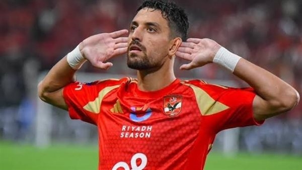 طاهر محمد طاهر يوجه رسالة لـ معلول والجماهير بعد تتويج الأهلي بالدوري